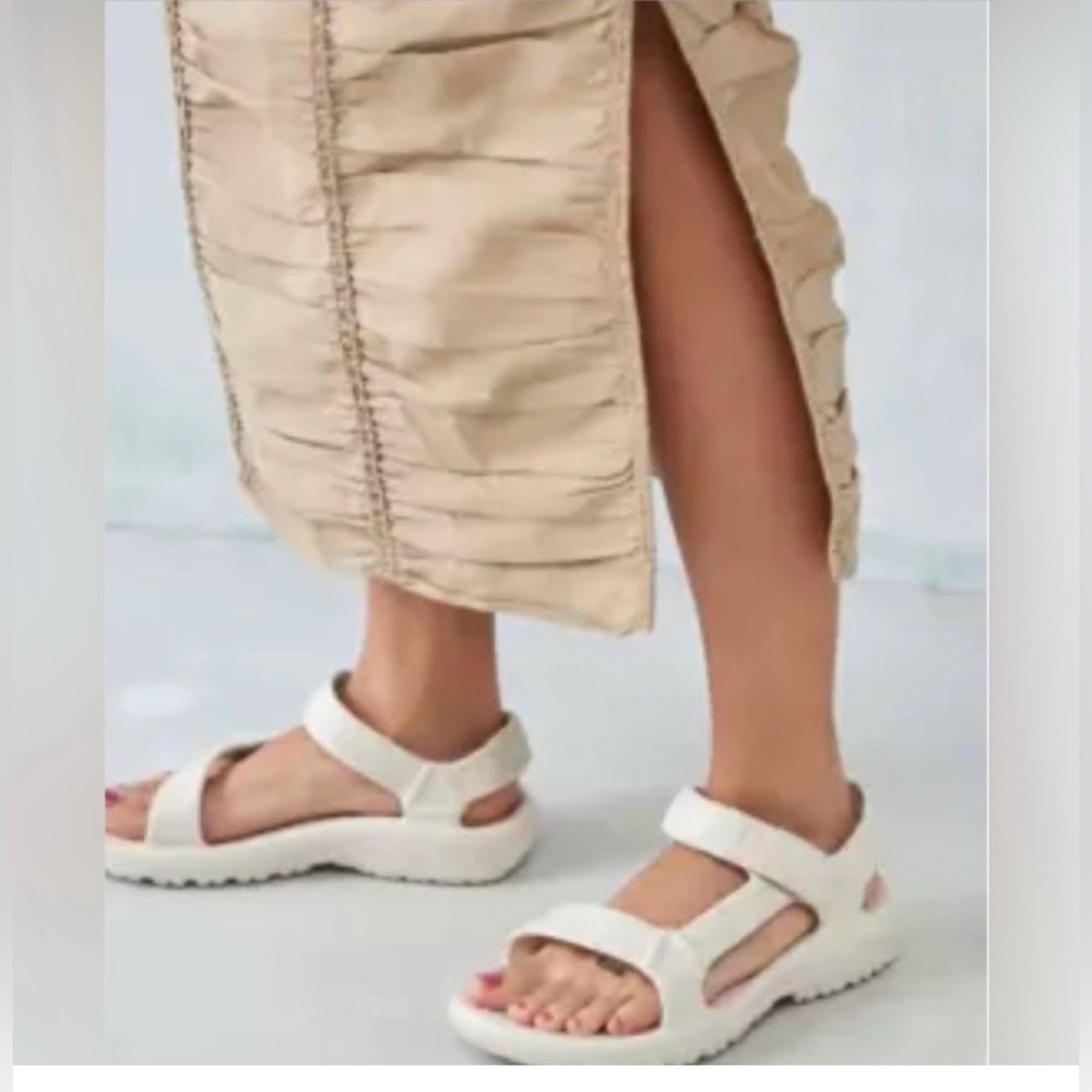 Teva     Hurricane Drift Sandals - Lightweight, Water-Friendly Comfort